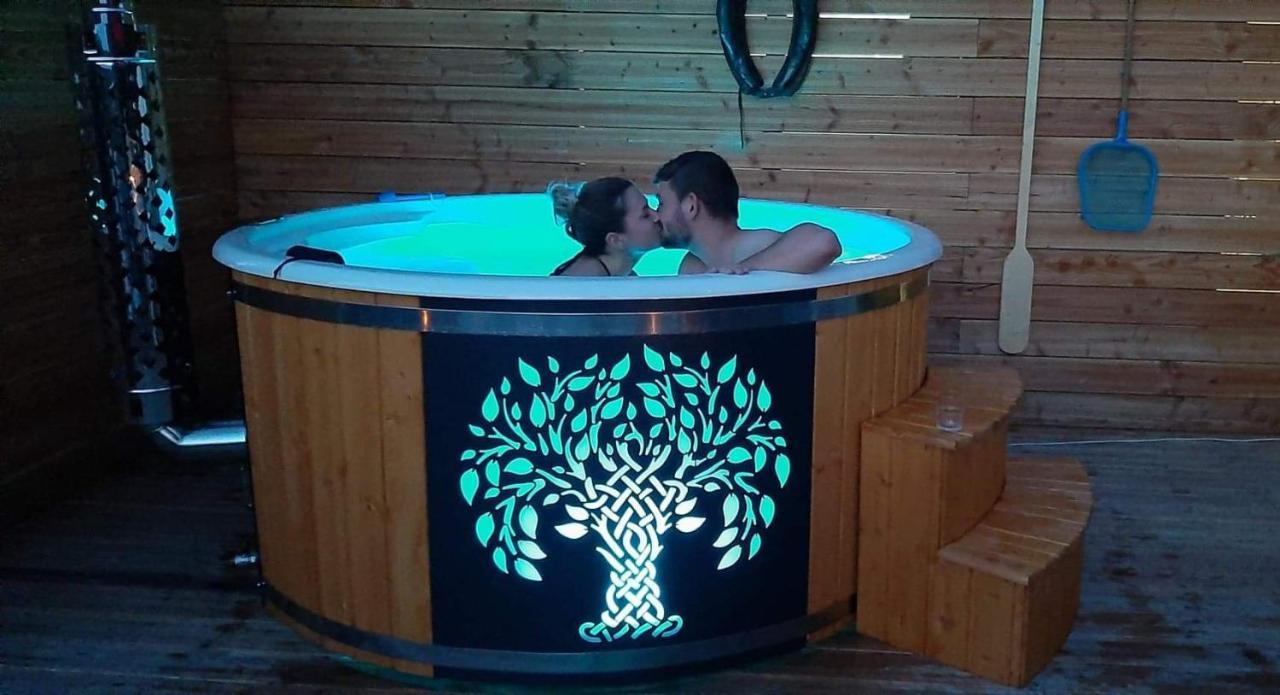 Au Chalet Bain Nordique neuf indépendant calme assuré Haselbourg Extérieur photo